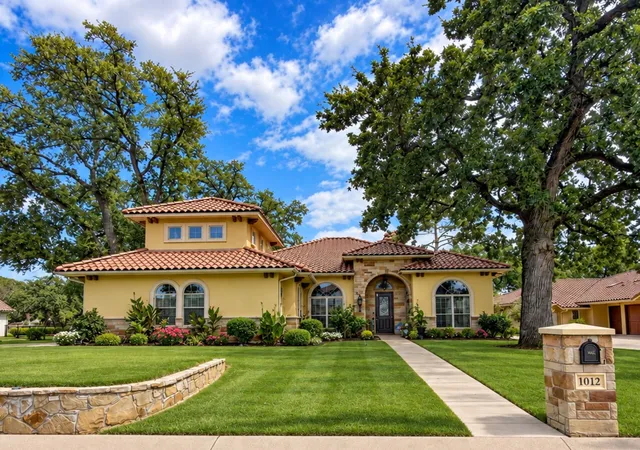 Photo 1 of Single family home for sale at 1012 Catalina Bay Blvd, Granbury, TX 76048 | MLS# 21303583 | Listing updated on 2026-09-08