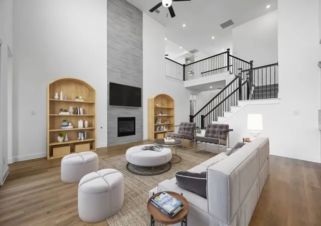 Photo 3 of Single family home for sale at 410 Chatham St, Little Elm, TX 75068 | MLS# 21303690 | Listing updated on 2026-08-01