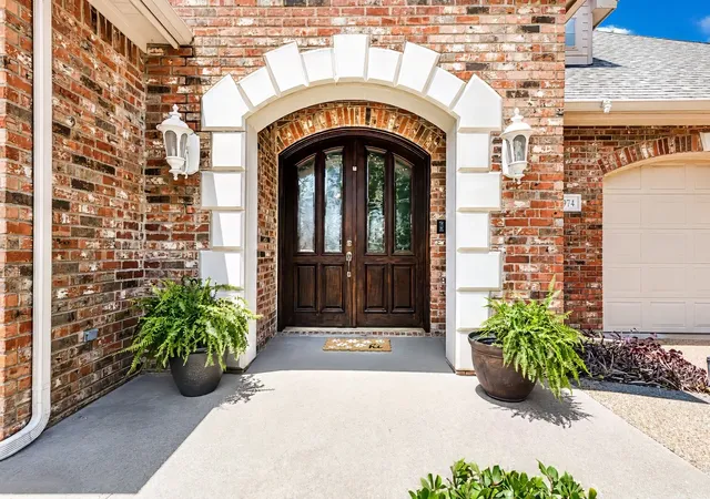 Photo 2 of Single family home for sale at 5974 River Bend Dr, Benbrook, TX 76132 | MLS# 21301562 | Listing updated on 2026-09-14