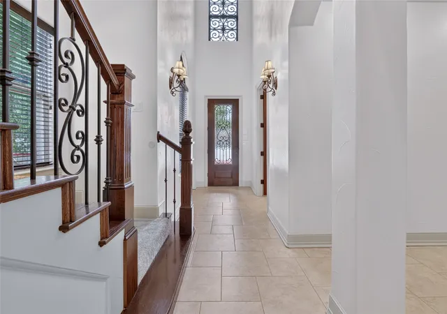 Photo 4 of Single family home for sale at 7917 Club Ct, Fort Worth, TX 76179 | MLS# 21294654 | Listing updated on 2026-09-26
