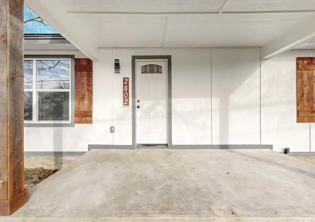 Photo 3 of Single family home for sale at 2802 N Masters Dr, Dallas, TX 75227 | MLS# 21304105 | Listing updated on 2026-09-15