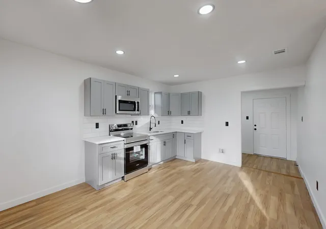 Photo 4 of Single family home for sale at 2802 N Masters Dr, Dallas, TX 75227 | MLS# 21304105 | Listing updated on 2026-09-15