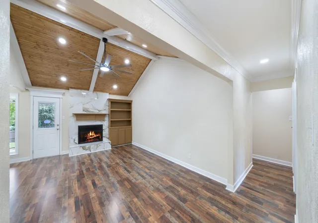 Photo 2 of Single family home for sale at 110 Linda Ln, Athens, TX 75751 | MLS# 21303626 | Listing updated on 2026-08-02