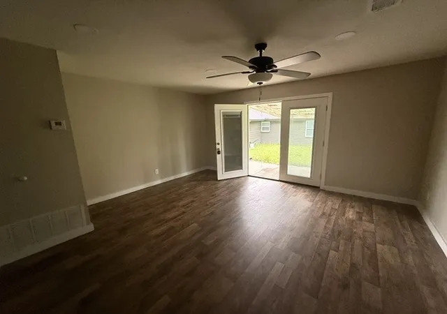 Photo 3 of Single family home for sale at 515 Burgett St, Forney, TX 75126 | MLS# 21304272 | Listing updated on 2026-09-15