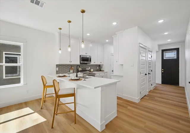 Photo 1 of Single family home for sale at 3060 Hardy St, Fort Worth, TX 76106 | MLS# 21286062 | Listing updated on 2026-09-12