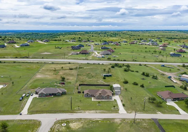 Photo 3 of Single family home for sale at 1032 Justin Dr, Springtown, TX 76082 | MLS# 21304444 | Listing updated on 2026-10-04