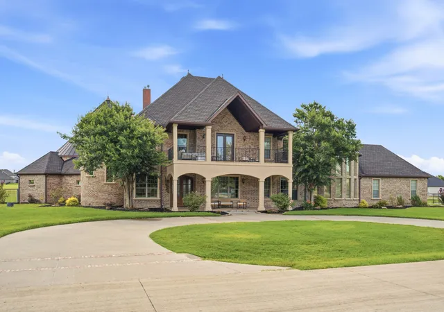 Photo 1 of Sale Pending at 4411 Lake Breeze Dr, Mc Kinney, TX 75071 | MLS# 21298410 | Listing updated on 2026-09-13