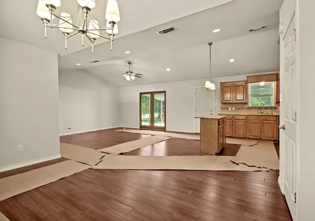 Photo 3 of Single family home for sale at 119 Billy Daniels, Mount Pleasant, TX 75455 | MLS# 21304819 | Listing updated on 2026-07-29