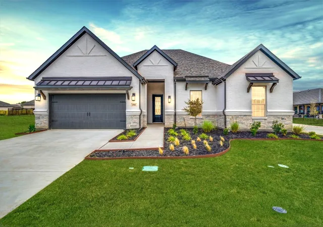 Photo 1 of Sale Pending at 1901 Cascada Wy, Little Elm, TX 75068 | MLS# 21304843 | Listing updated on 2026-09-20