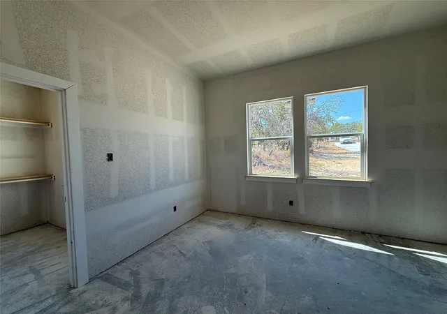 Photo 4 of Single family home for sale at 281 Zebrastone Wy, Poolville, TX 76487 | MLS# 21297243 | Listing updated on 2026-09-08