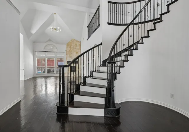 Photo 4 of Single family home for sale at 720 Yarrow St, Little Elm, TX 75068 | MLS# 21304047 | Listing updated on 2026-10-05