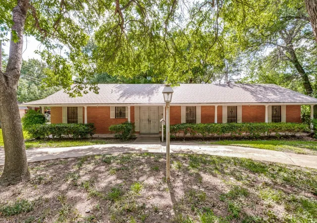 Photo 1 of Sale Pending at 3536 Rio Grande Ave, Dallas, TX 75233 | MLS# 21304814 | Listing updated on 2026-09-16