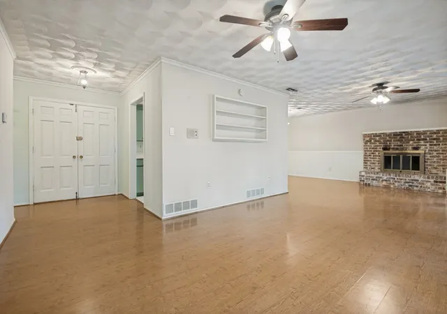 Photo 3 of Sale Pending at 3536 Rio Grande Ave, Dallas, TX 75233 | MLS# 21304814 | Listing updated on 2026-09-16