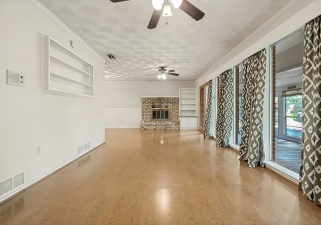 Photo 4 of Sale Pending at 3536 Rio Grande Ave, Dallas, TX 75233 | MLS# 21304814 | Listing updated on 2026-09-16