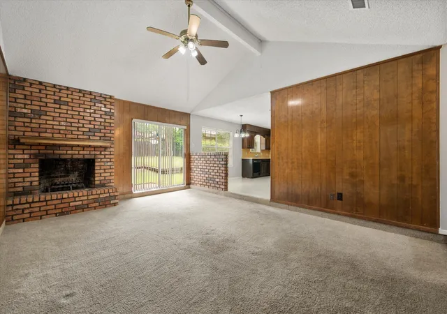 Photo 3 of Sale Pending at 5903 Spring Hill Ct, Arlington, TX 76016 | MLS# 21294346 | Listing updated on 2026-07-31