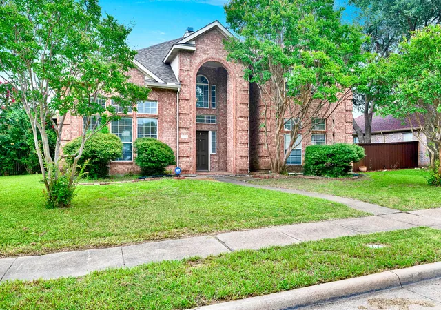 Photo 3 of Single family home for sale at 7314 Westhaven Dr, Rowlett, TX 75089 | MLS# 21303970 | Listing updated on 2026-10-03