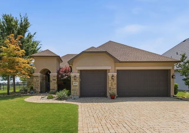Photo 3 of Sale Pending at 8713 Gardenia Dr, Denton, TX 76207 | MLS# 21258049 | Listing updated on 2026-09-10