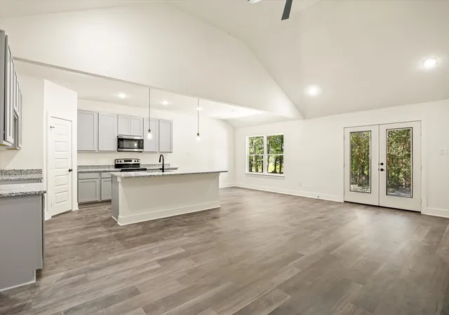 Photo 2 of Single family home for sale at 469 Peace Lily Wy, Tolar, TX 76476 | MLS# 21304884 | Listing updated on 2026-10-01