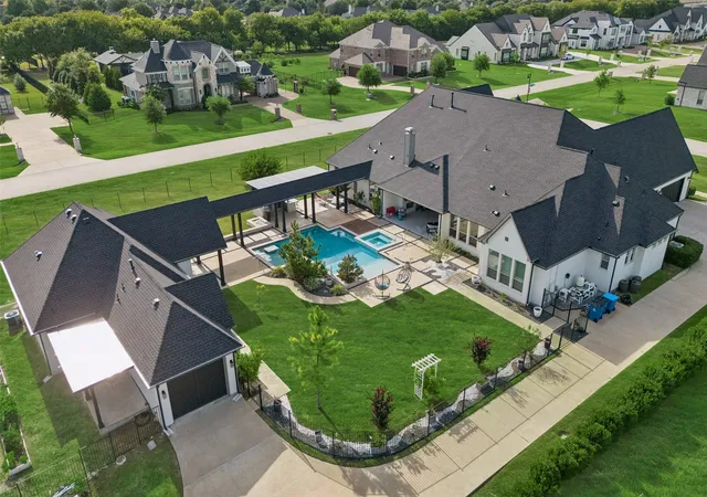 Photo 1 of Mansion for sale at 6300 Warwick Wy, Parker, TX 75002 | MLS# 21292276 | Listing updated on 2026-09-12
