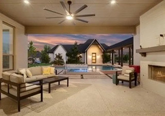 Photo 2 of Mansion for sale at 6300 Warwick Wy, Parker, TX 75002 | MLS# 21292276 | Listing updated on 2026-10-04