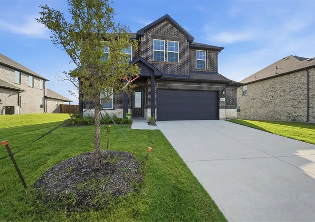 Photo 3 of Single family home for sale at 420 Bronco Dr, Waxahachie, TX 75165 | MLS# 21306130 | Listing updated on 2026-07-28