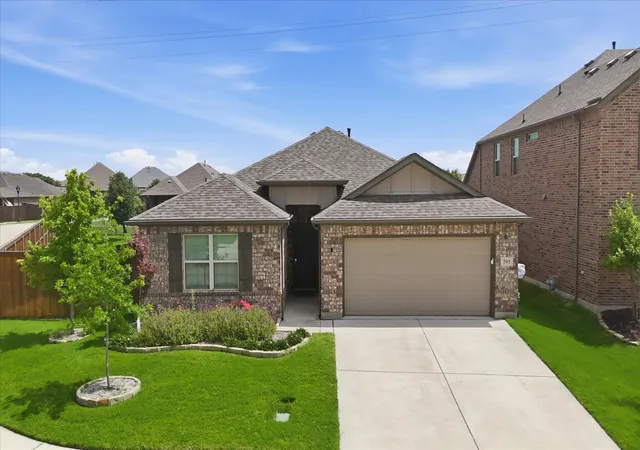 Photo 1 of Single family home for sale at 201 Black Alder Dr, Fort Worth, TX 76131 | MLS# 21303702 | Listing updated on 2026-09-13