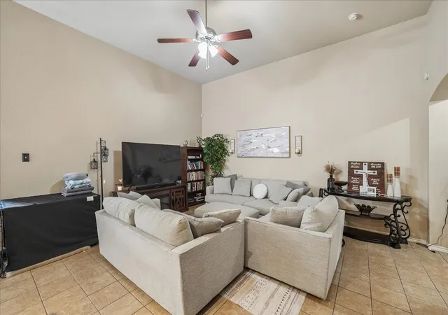 Photo 3 of Single family home for sale at 4037 Tiburon St, Fort Worth, TX 76106 | MLS# 21306401 | Listing updated on 2026-09-10