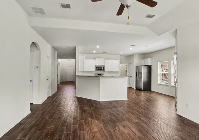 Sale Pending at 506 Robinson Wy, Fate, TX 75189 | MLS# 21304369 | Listing updated on 2026-09-10