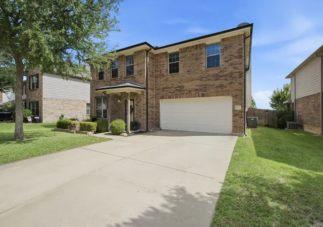 Photo 3 of Single family home for sale at 10805 Ambling Trl, Fort Worth, TX 76108 | MLS# 21304006 | Listing updated on 2026-07-29