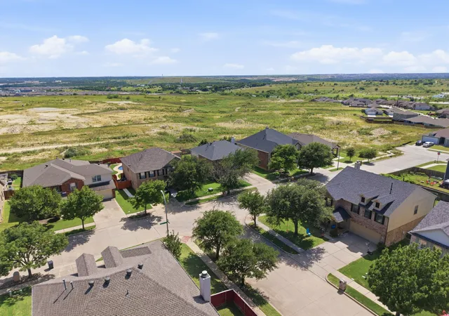 Photo 4 of Single family home for sale at 10805 Ambling Trl, Fort Worth, TX 76108 | MLS# 21304006 | Listing updated on 2026-07-29