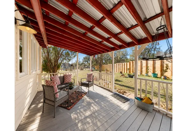 Photo 2 of Sale Pending at 117 Reading Ave N, Center Point, TX 78010 | MLS# 21306623 | Listing updated on 2026-09-10