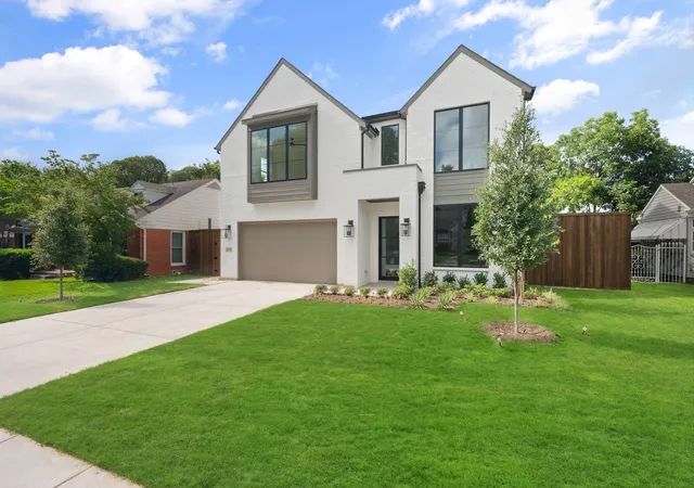 Photo 3 of Single family home for sale at 6108 Kenwood Ave, Dallas, TX 75214 | MLS# 21306729 | Listing updated on 2026-09-10