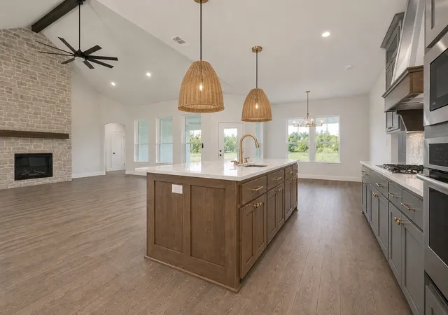 Photo 3 of Single family home for sale at 2340 County Road 1112, Farmersville, TX 75442 | MLS# 21306155 | Listing updated on 2026-09-11
