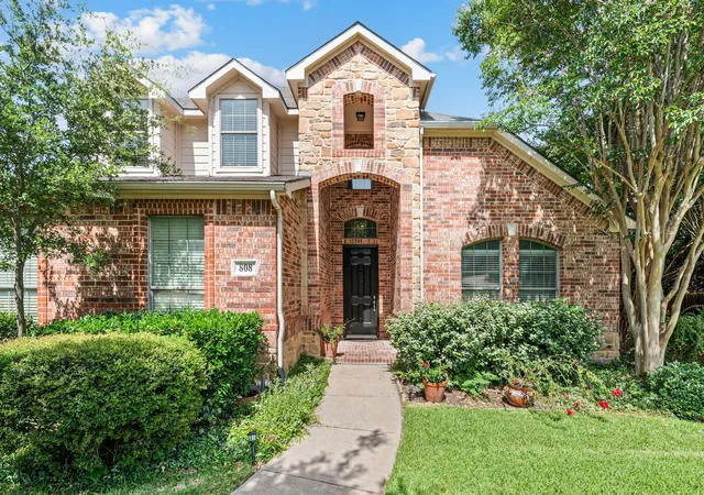 Photo 3 of Single family home for sale at 808 Briar Ridge Dr, Keller, TX 76248 | MLS# 21294754 | Listing updated on 2026-10-06