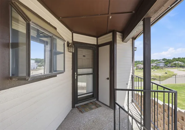 Photo 1 of Sale Pending at 275 Henry M Chandler Dr #3, Rockwall, TX 75032 | MLS# 21306805 | Listing updated on 2026-10-02