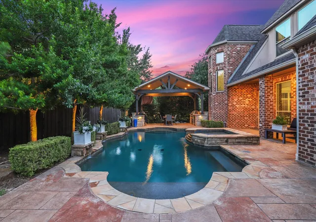 Photo 3 of Mansion for sale at 6738 Reims Ct, Frisco, TX 75034 | MLS# 21290340 | Listing updated on 2026-09-13