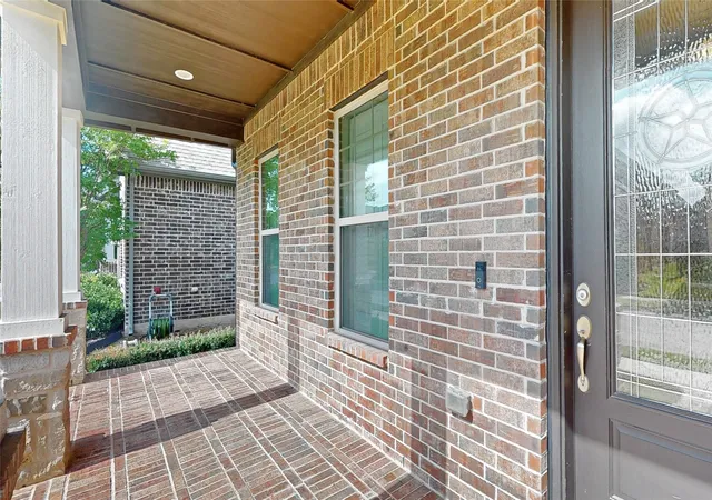 Photo 2 of Sale Pending at 4502 Sapphire Falls Wy, Arlington, TX 76005 | MLS# 21306828 | Listing updated on 2026-07-31