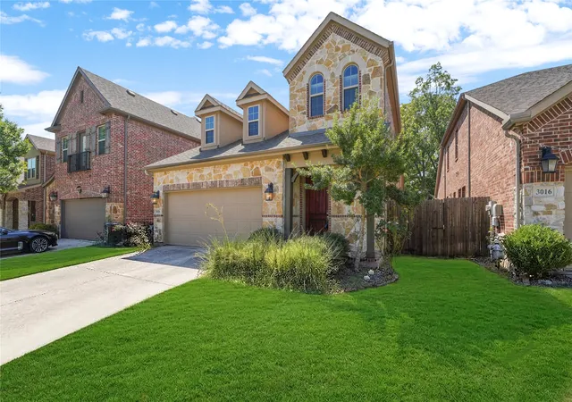 Photo 3 of Single family home for sale at 3020 Hurstwood Dr, Plano, TX 75074 | MLS# 21306999 | Listing updated on 2026-09-13