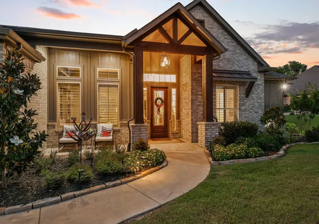 Photo 2 of Sale Pending at 1317 Hunt Rd, Gunter, TX 75058 | MLS# 21305982 | Listing updated on 2026-09-08