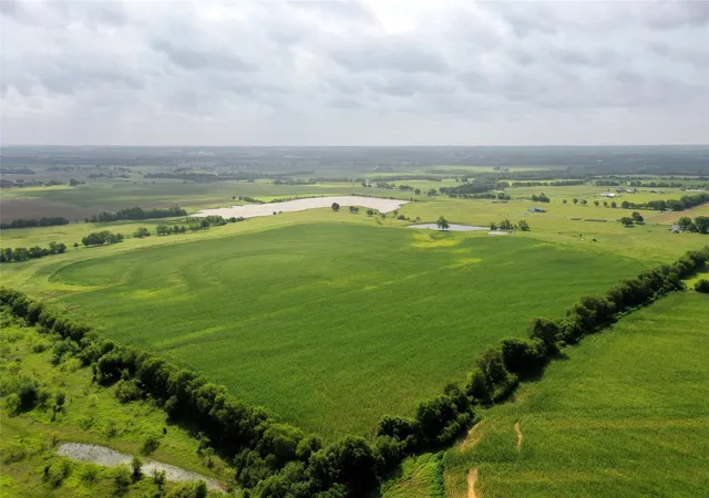 Photo 4 of House for sale at 173 Hcr 1341, Hillsboro, TX 76645 | MLS# 21306873 | Listing updated on 2026-09-10