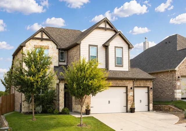 Photo 3 of Single family home for sale at 1536 Sidewinder Trl, Weatherford, TX 76087 | MLS# 21295764 | Listing updated on 2026-09-30