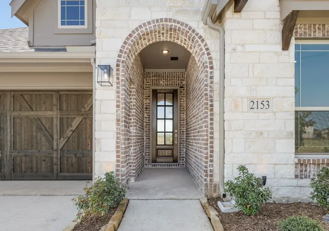 Photo 4 of Single family home for sale at 2153 Rio Piedra Dr, Royse City, TX 75189 | MLS# 21307233 | Listing updated on 2026-10-05