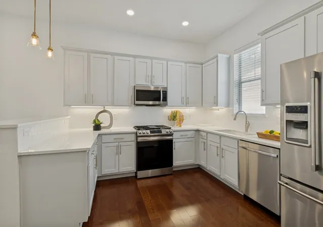 Photo 3 of Condo for sale at 5743 Prospect Ave #102, Dallas, TX 75206 | MLS# 21294273 | Listing updated on 2026-09-12