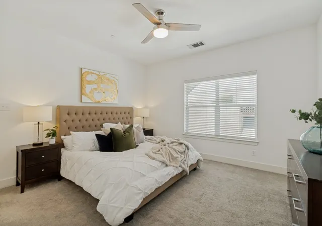 Listing Photo 5 - Condo for sale in building located at 5743 Prospect Ave, Dallas, TX 75206 - Unit #102
