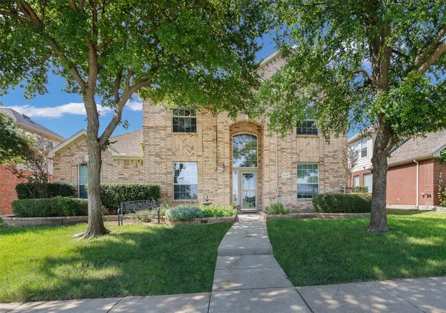 Photo 3 of Single family home for sale at 1618 Clear Springs Dr, Allen, TX 75002 | MLS# 21303004 | Listing updated on 2026-09-12