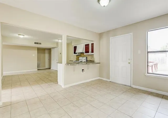 Photo 4 of Sale Pending at 1316 Royster Rd, Fort Worth, TX 76134 | MLS# 21307237 | Listing updated on 2026-09-11