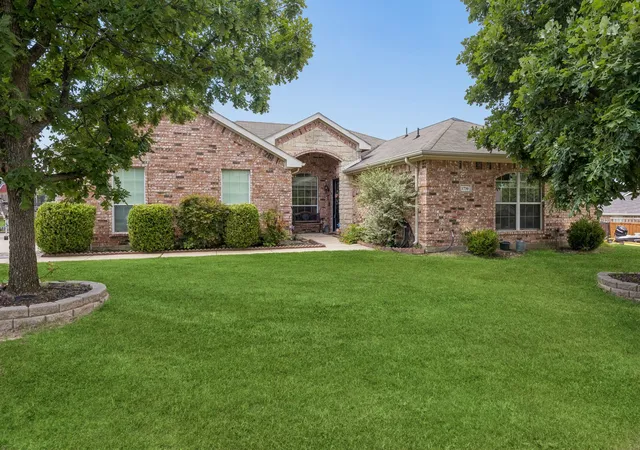 Photo 1 of Single family home for sale at 1730 Windswept Dr, Midlothian, TX 76065 | MLS# 21300177 | Listing updated on 2026-07-29