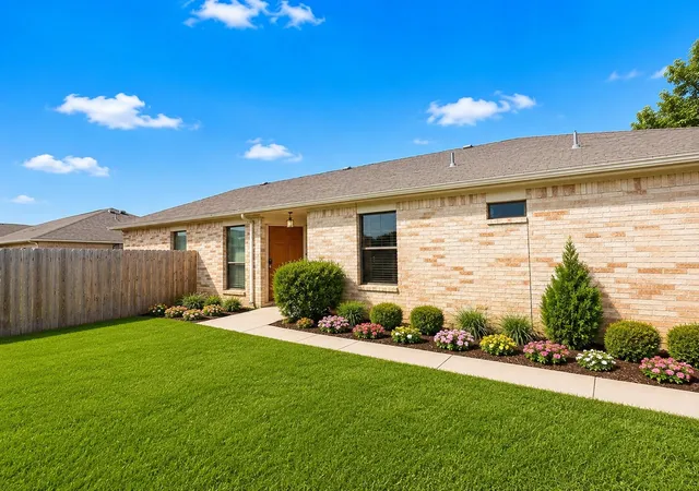 Photo 2 of Single family home for sale at 1249 Cottonwood Dr, Crowley, TX 76036 | MLS# 21307358 | Listing updated on 2026-08-01