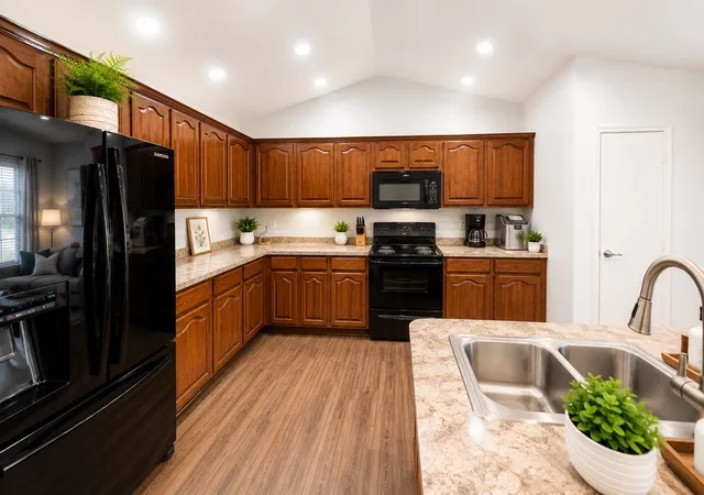 Photo 4 of Single family home for sale at 1249 Cottonwood Dr, Crowley, TX 76036 | MLS# 21307358 | Listing updated on 2026-08-01