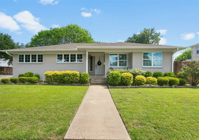 Photo 1 of Sale Pending at 1501 Wysong Dr, Mc Kinney, TX 75069 | MLS# 21301963 | Listing updated on 2026-09-10
